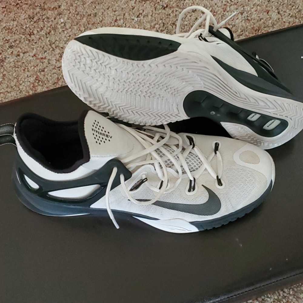 Nike HYPERREV